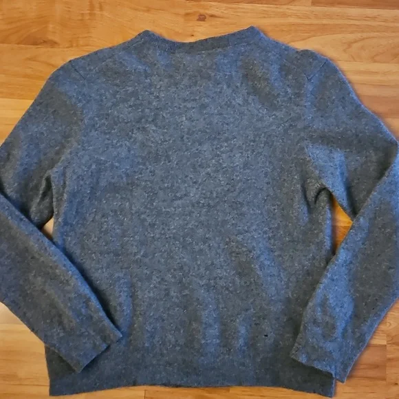 Gray Cashmere Sweater - Picture 4 of 5
